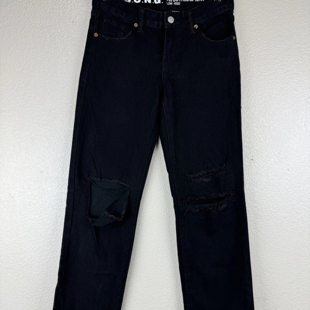 Women's Black Distressed Boyfriend Jeans